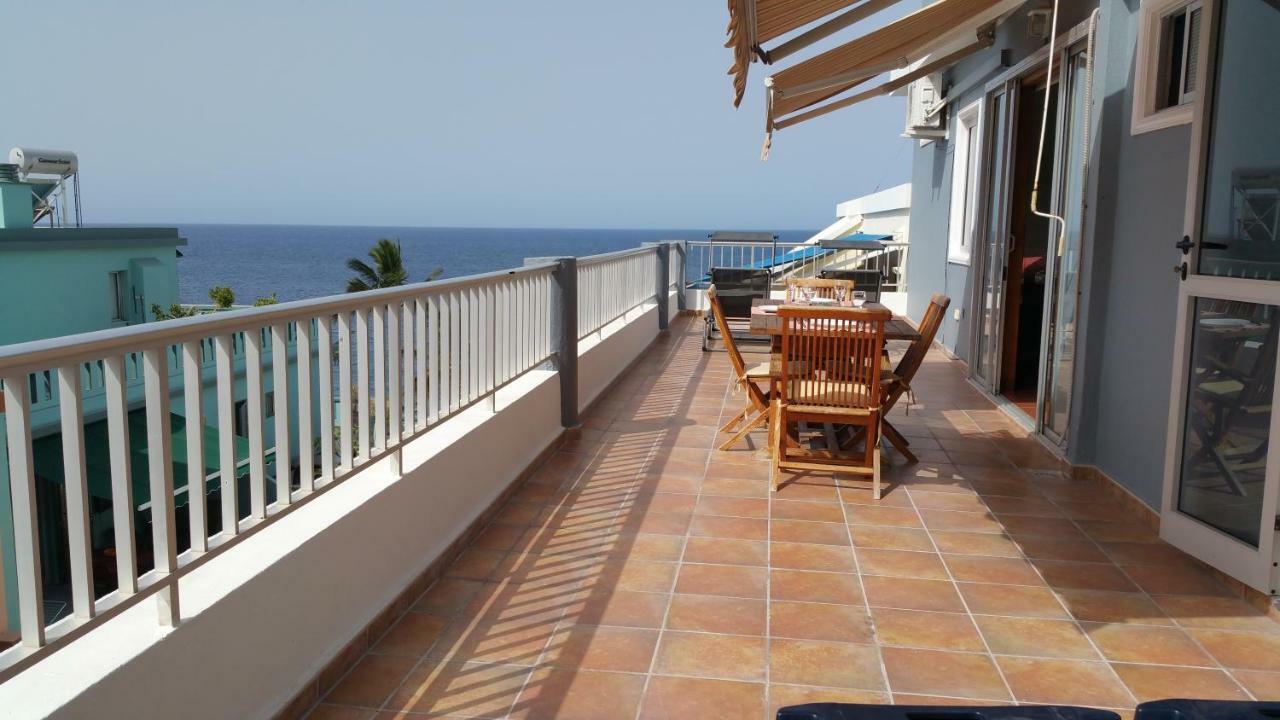 Apartament Atico Con Vistas Al Mar Puerto De Naos Zewnętrze zdjęcie